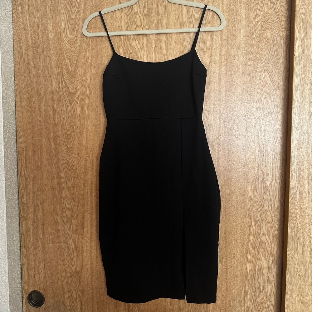 Elegant Black Spaghetti Strap Dress